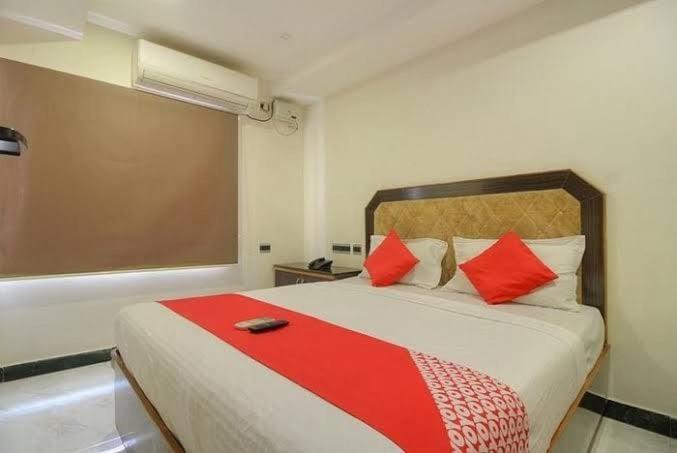 Hotel Srees Tiruchirappalli ภายนอก รูปภาพ